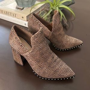 Gianni Bini Daveigh Leoapard Booties- Size 7